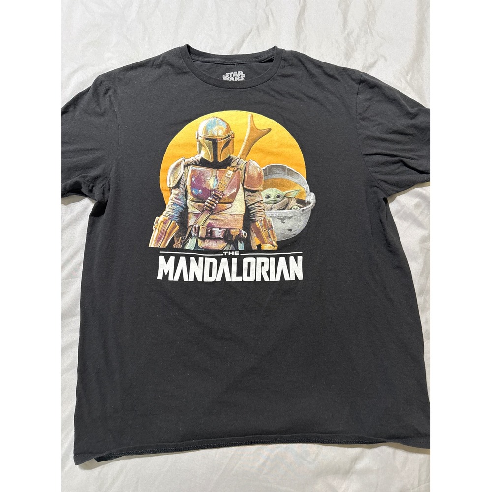 Star Wars The Mandalorian & Grogu‎ Sunset Graphic T-Shirt Men's Size L